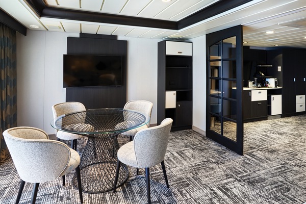 Marella Cruises Marella Discovery 2 Executive Suite ©Marella Cruises 6.jpg